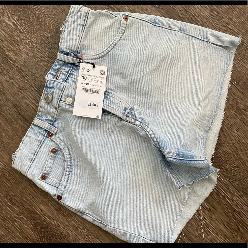 ZARA slit straight high rise shorts